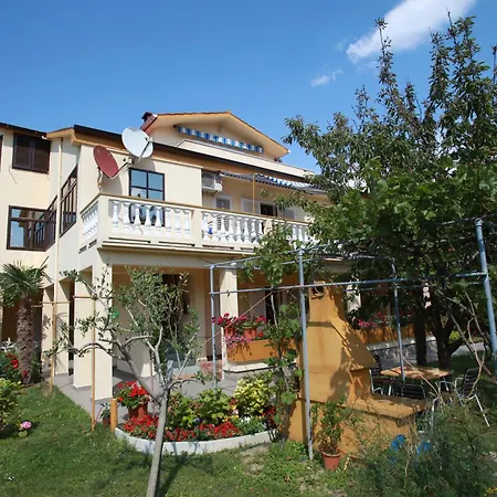 & Jagoda 3* Baska (Krk)