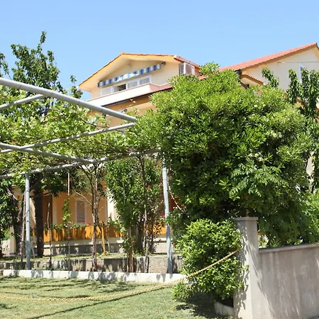 & Jagoda Guest house 3*