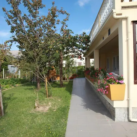 Guest house Jagoda In A Quiet Area Baska (Krk)