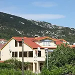 Pensiune Jagoda In A Quiet Area Baška